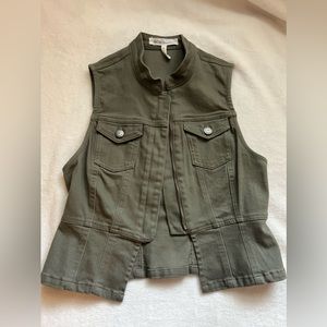 BCBG Green Vest Sleeveless XS